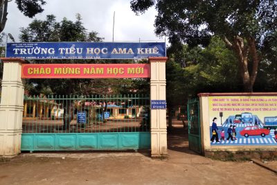 Cổng trường
